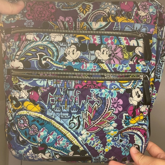 COPY - Vera Bradley- Disney themed Mickey Mouse crossbody - Picture 8 of 9